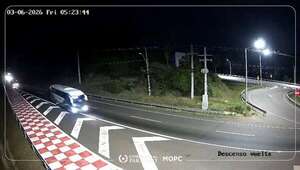 Vídeo: bus con 30 pasajeros ingresa a rampa de emergencia al bajar el cerro Caacupé - Nacionales - ABC Color