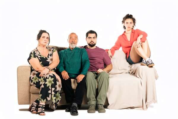 “Nunca estuve en Dublín” llega al Arlequín Teatro con una comedia familiar cargada de ironía - Cultura - ABC Color