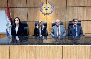 Ministro César Diesel encabezó acto de habilitación del expediente electrónico en el Juzgado de Sentencia Unipersonal