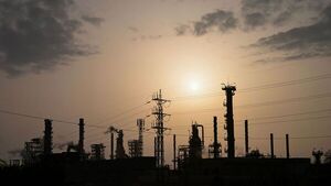 Crisis del petróleo: El precio del barril supera los 90 dólares debido a la guerra en Oriente Medio