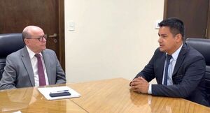 Ministro de la Corte dialogó con el intendente de Juan León Mallorquín