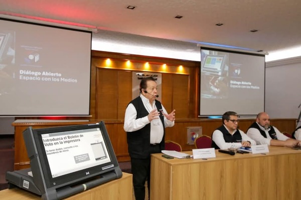 Justicia Electoral presenta informe de auditoría de máquinas de votación - ADN Digital