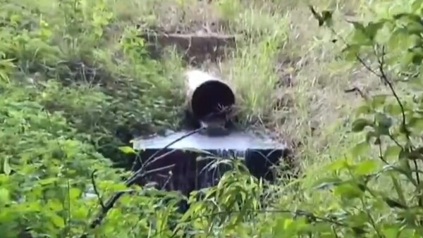Pobladores denuncian grave contaminación del arroyo Paso Naranja en San Juan Bautista