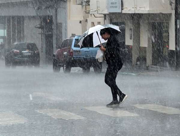 Tormentas e ingreso de frente frío: esto explica el director de Meteorología - Clima - ABC Color