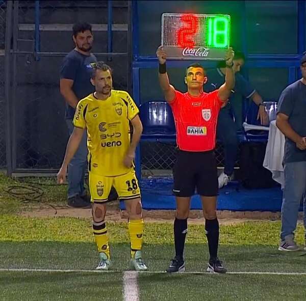 Jorge González y la posible vuelta del presidente Luis Vidal: “Soy yo el que le quiere obligar a que juegue” - Deportivo Recoleta - ABC Color