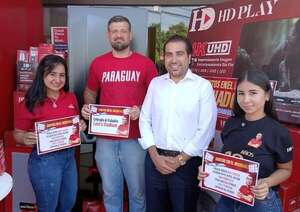 Electroban entregó premio de la promo “Juntos en el Mundial” - Empresariales - ABC Color