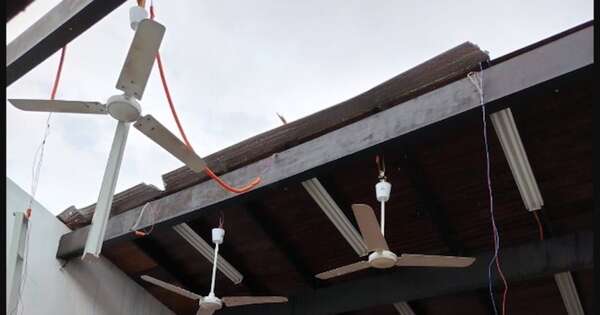 La Nación / Temporal destechó una escuela en Encarnación y afectó a niños