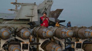 Trump exige a Irán una “rendición incondicional” para acabar la guerra