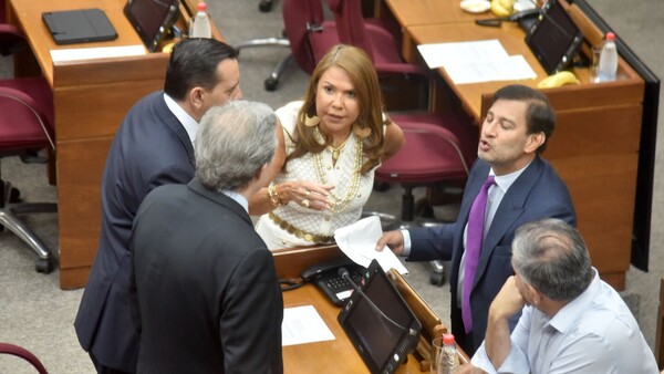 Patrimonio de los 17 gobernadores está en la mira de la Contraloría