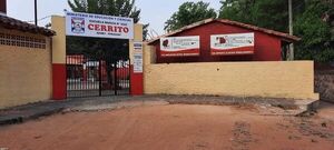 Niña se orinó en la escuela por no tener dinero para usar el baño