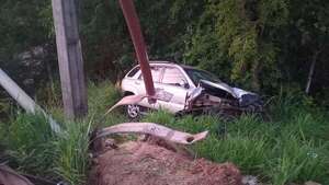 Camioneta terminó al costado de la autopista Ñu Guasu: conductora resultó ilesa  - Nacionales - ABC Color