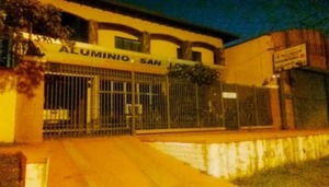 Falleció la mujer de 32 años herida por su pareja en San Lorenzo - trece