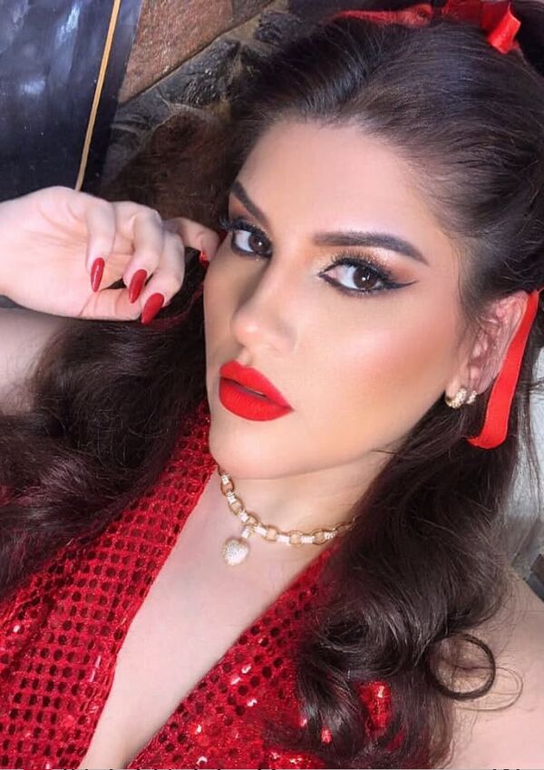 Popular / Rebecca Blaires: la maquilladora paraguaya que conquista pasarelas y concursos de belleza
