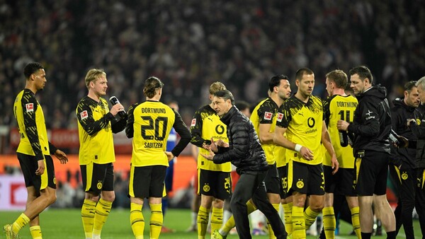 Consuelo para el Dortmund; aviso para el Colonia