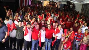 Ignacio Brítez lanza su precandidatura a la concejalía   - San Lorenzo Hoy