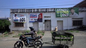 Colombianos acuden hoy para votar en comicios legislativos