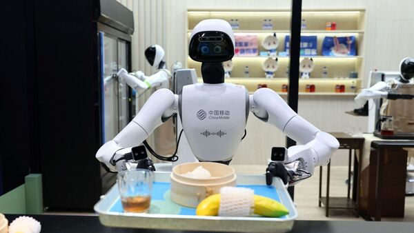 Los robots humanoides se roban la atención en el MWC