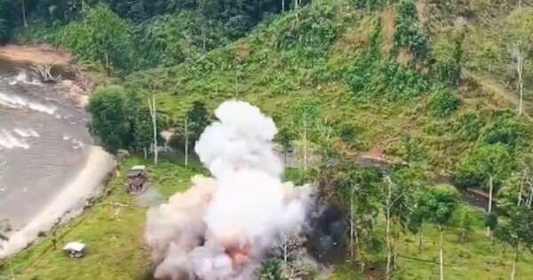 La Nación / Ecuador bombardeó un campamento de las FARC con apoyo de EE. UU.