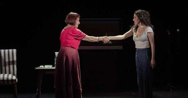 La Nación / Mujeres trabajadoras del teatro: tres miradas en diálogo