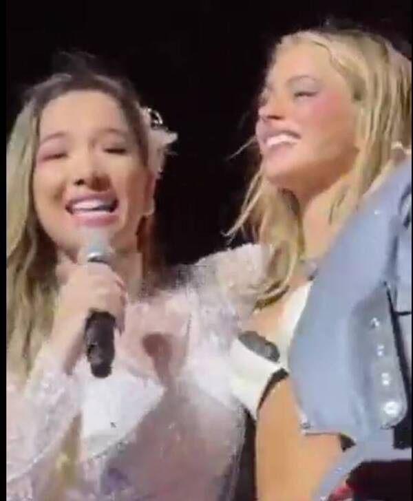 [VIDEO] ¡Por tu cara! Le cañearon con todo, pero ella cantó con Tini