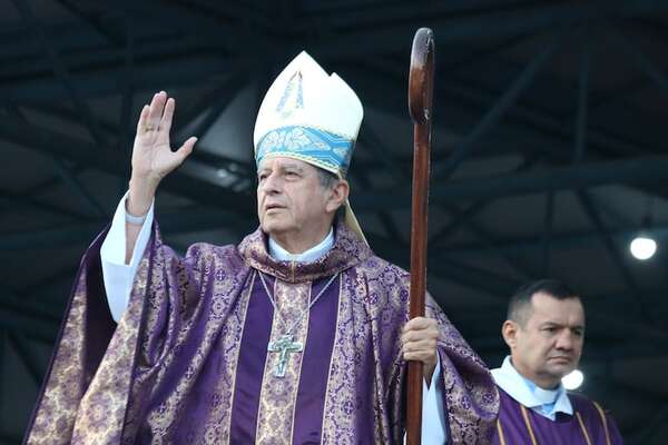 Caacupé: obispo cuestiona la contaminación del agua, la tala de árboles y el maltrato animal  - Nacionales - ABC Color