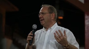 Camilo Pérez promete trabajar por la estabilidad de funcionarios municipales - ADN Digital