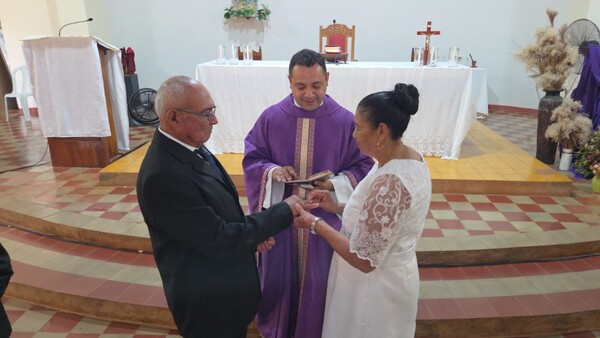 De la mano, desde hace 50 años: Emotiva celebración familiar en San Felipe, Belén