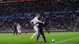 Lyon reserva a Endrick, no puede con el París y se baja del podio