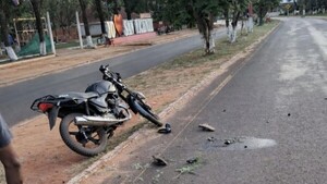 Motociclista muere tras estrellarse contra un árbol en San Vicente Pancholo