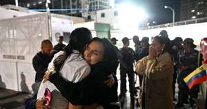 La Nación / Venezuela excarcela a grupo de presos políticos