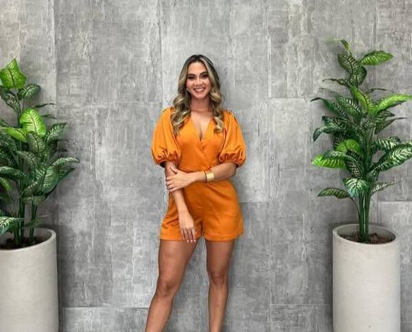 La hemos perdido ¿Arita se puso de novia?