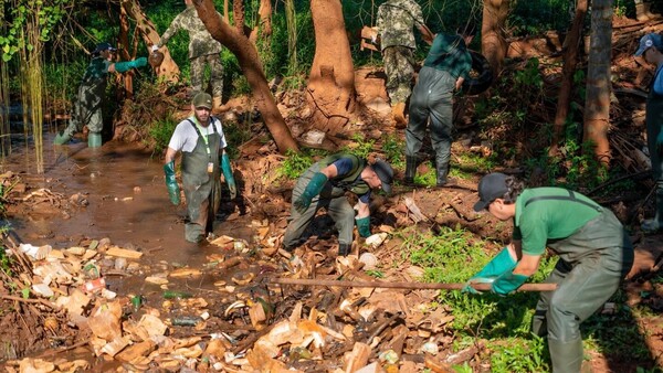 CDE: Persisten la contaminación y los residuos en cauces hídricos