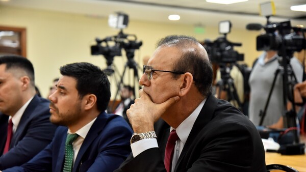 Cartismo puede recuperar su banca si expulsa a Erico, afirma analista