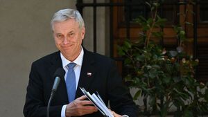 Boric y Kast superan crisis y retoman proceso de transición