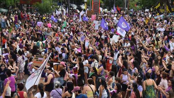 Lo que tenés que saber: Mujeres reclaman derechos, lluvias causan caos y piden una fe que no discrimine