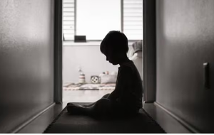 Abuela abusó de su nieto y recibió cinco años de cárcel