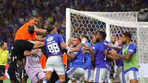 Tremenda trifulca en el fútbol de Brasil