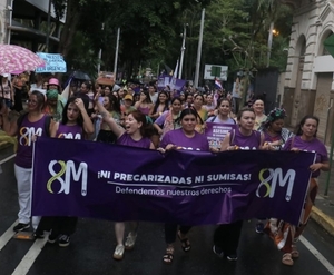 Multitudinaria marcha del 8M en Asunción reclamó igualdad y trabajo digno