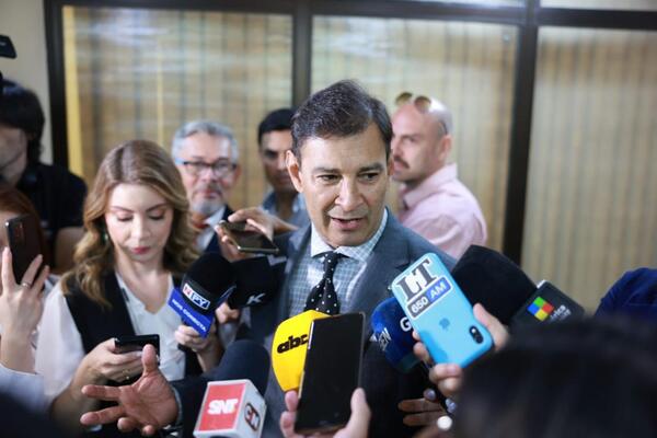 Ovelar planteará tratar el miércoles la reforma de Caja Fiscal