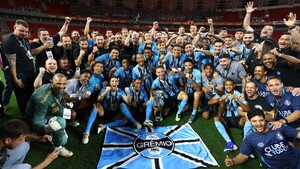 Grêmio campeón del Gaúcho en el Beira-Río con presencia paraguaya