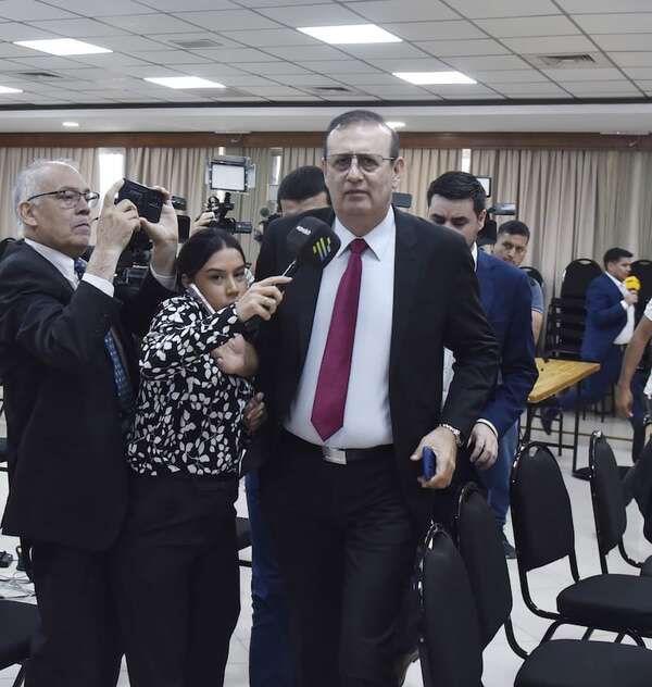 Ovelar deja entrever que bancada HC no le soltará la mano a Erico Galeano - Política - ABC Color