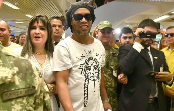 Caso Ronaldinho Gaúcho: Un año más sin rastro de Dalia López - Nacionales - ABC Color