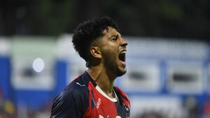 Cecilio ya es octavo goleador histórico
