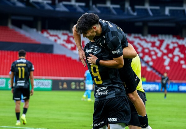 Olimpia aplasta a Sporting Cristal en su debut en la Libertadores Sub 20