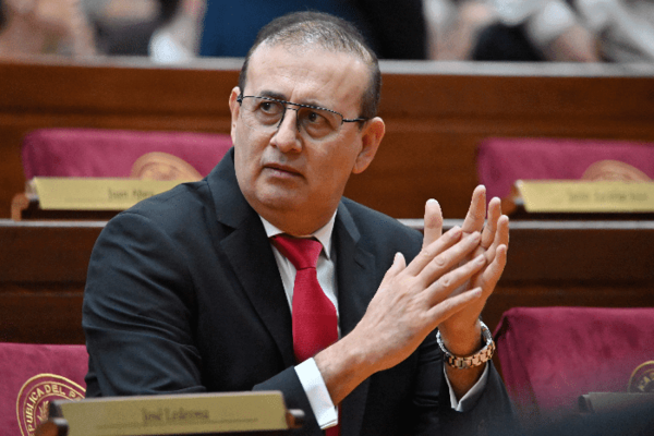 Erico Galeano pide permiso al Senado sin goce de dieta hasta que quede firme su condena - Noticiero Paraguay