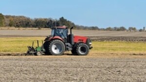 Hombre muere arrollado por un tractor tras sufrir un ataque epiléptico