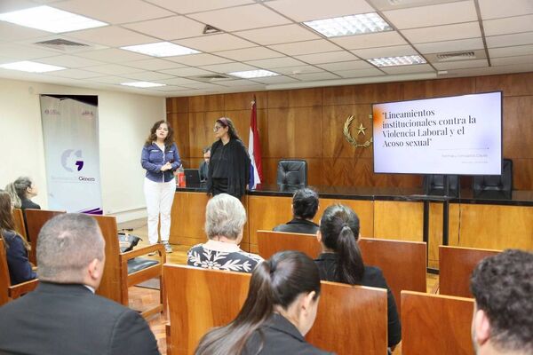 Taller sobre prevención de violencia y acoso laboral en Capital