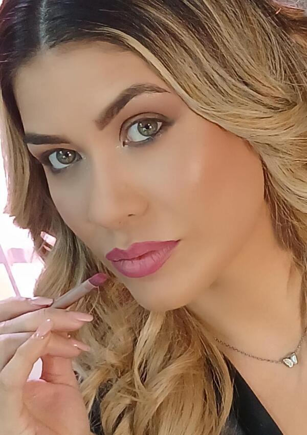 Popular / ¡Taller de automaquillaje con Susana Traverzzi!