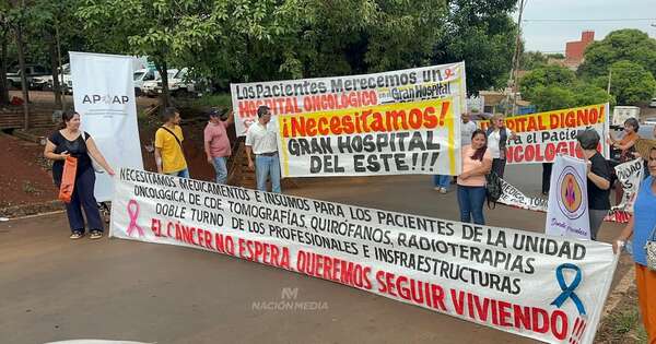 La Nación / En CDE, pacientes oncológicos se movilizaron por medicamentos y ampliación de pabellón