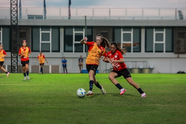 Nueva semana de entrenamientos para la Albirroja Femenina Sub 17